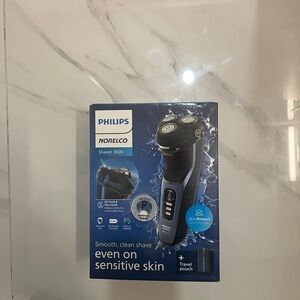 Philips Norelco Shaver 3600 Electric Razor Wet & Dry